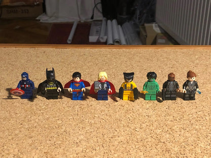 LEGO Minifigure Bundle, 8 Minifigures, Marvel & DC, Batman, Hulk etc…